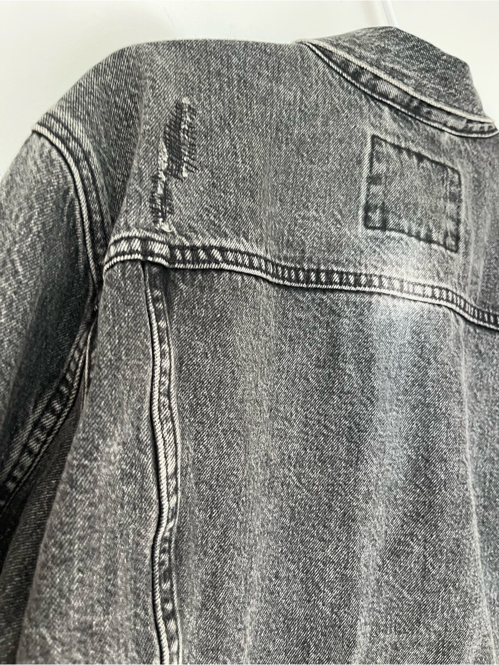 Levi's Men's XL Altered Trucker Denim Jacket Black / Washed Grey Jean Jacket - Picture 6 of 13